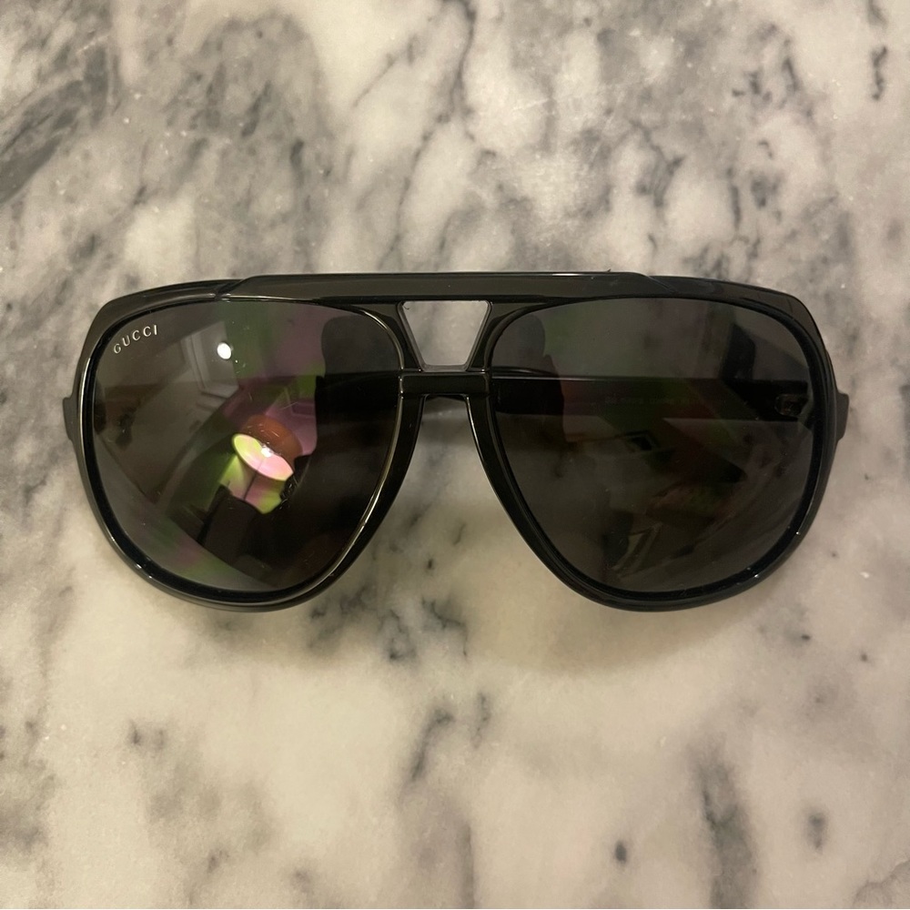 GUCCI black oversized sunglasses
